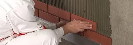 Jak układać klinkier na elewacji - uniknij najczęstszych błędów